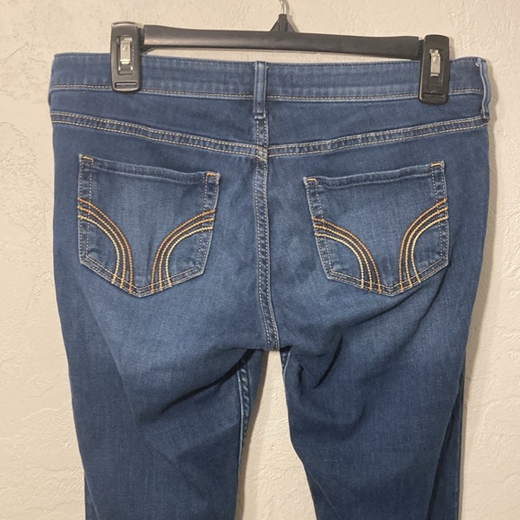 Hollister Dark Wash Jeans - Picture 5 of 7
